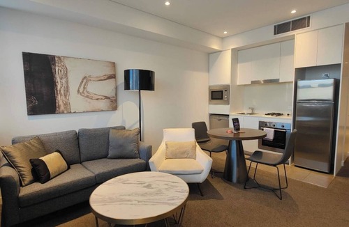 Chatswood CBD Apartment | KozyGuru | Chatswood | Convenient 1 Bed Studio Apt