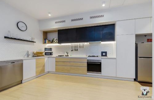 West End Apartment | KOZYGURU WEST END 10 MINS TO CITY 1 BED APT + FREE PARKING QWE017