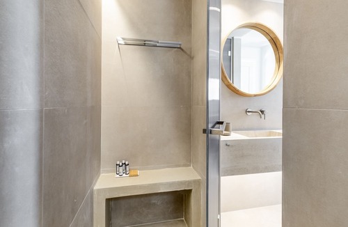 Loutra Hotel | Kythnos Blue - Suite 4 Luxurious, Sea Front