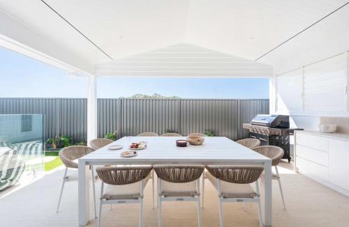 Iluka House | La Concha - Oceanstays - Luxury Holiday Home