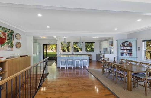 Avoca Beach House | La Gratitude - Short Walk to Beach, Great Views!