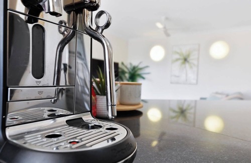 Westcourt Apartment | La Palma Cairns- Resort, 9 Pools & Gym