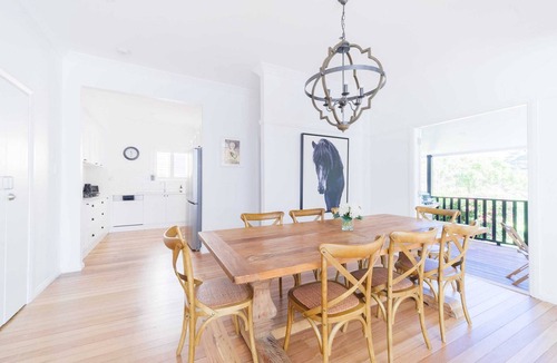 Katoomba House | La Villette sleeps 9/fireplace/BBQ/Pet Friendly