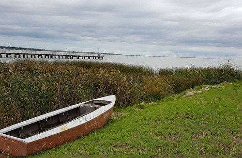 Bonney House | Lake House-getaway adventure