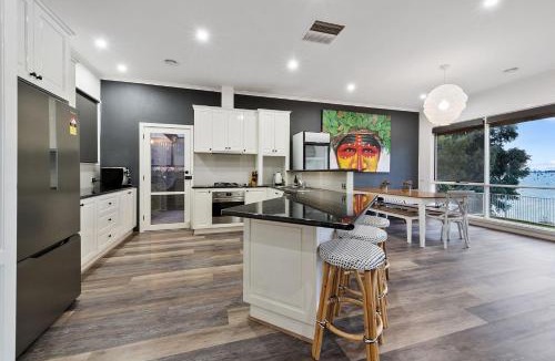 Yarrawonga House | Lakeside Landing