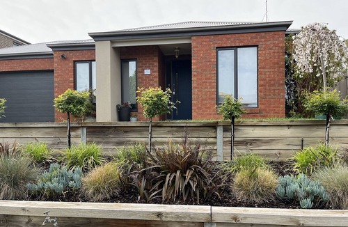 Nagambie House | Lakeside Retreat Nagambie- 3BR house