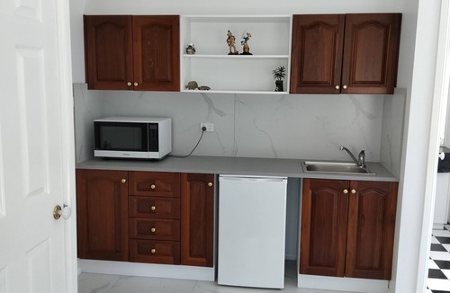 Wangi Wangi House | Lakeside self-contained room with private entry - 1 min from Wangi jetty