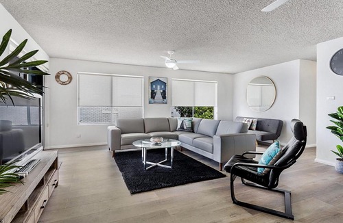 Nelson Bay Apartment | Laman Lodge Unit 2 15 Laman Street