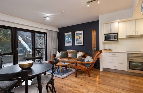 Thredbo Apartment | Lantern 10-Deluxe nestled in the Snowy Mountains.
