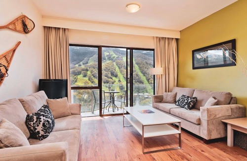 Thredbo Apartment | Lantern 21- Balcony Apartment, nestled in the Snowy Mountains.