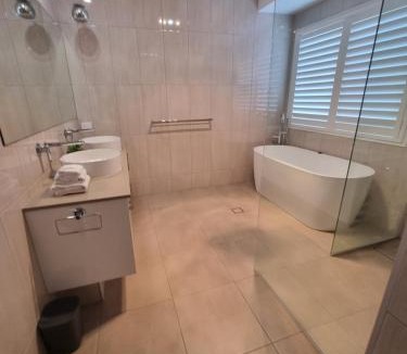 Urraween House | Large Brand New Executive Home in Hervey Bay