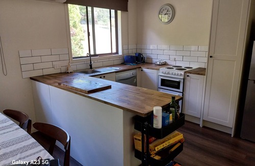 Jamieson House | Large Riverfront House in Jamieson, Walking distance to Hotel, General Store etc