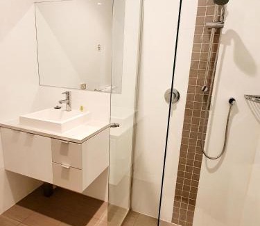 Largs Bay Hotel | Largs Pier Hotel