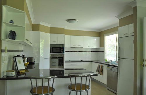 Bonogin House | Lark Rise - semi-rural relaxation