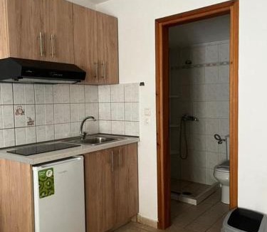 Skiathos Town House | LAURA Skiathos