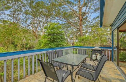 Macmasters Beach House | Leafy Family House Close to Beach and Surf Club