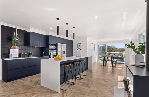 Harrington House | Leave the big smoke behind & head up the coast for relaxed, warm, beach-side