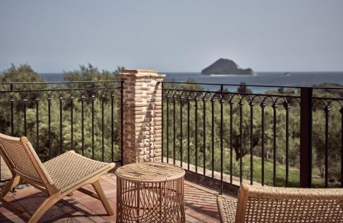 Porto Koukla Apartment | Leeda's Village