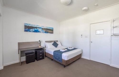 Ingham Hotel | Lees Hotel