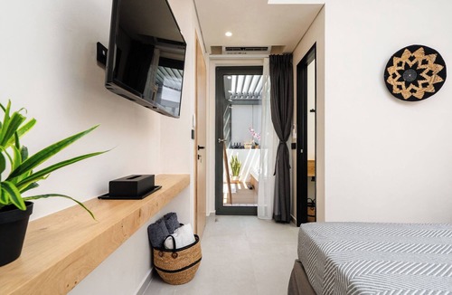 Naxos Town Apartment | Legato Well-Being Spa Suite 2br apart - Naxos Town near Beach