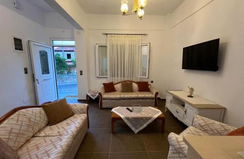 Monastiraki House | Lemon Tree House