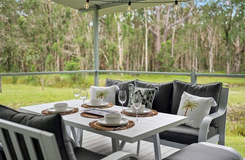 Arrawarra Apartment | Leos Beach Hideaway, Stylish Tiny Home
