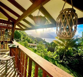 Taiarapu-Est Ski Chalet | Les Chalets de Afaahiti - Fare Okeani