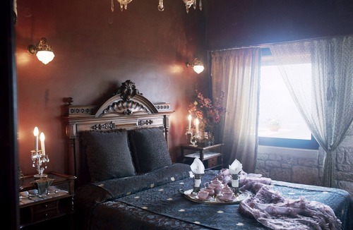 Panagitsa Hotel | Leventis Art Suites