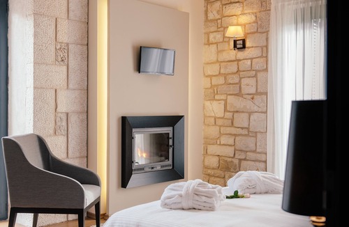 Levidhion Hotel | Levidi Suites