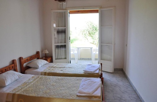 Acharavi Hotel | Libertys Studios