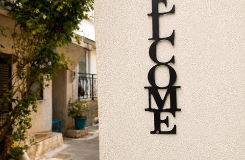 Vourliotes House | Lichno Spirit
