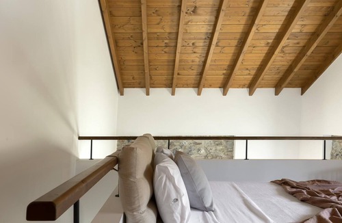 Sourpi Apartment | Lichnos Luxury Maisonette 1