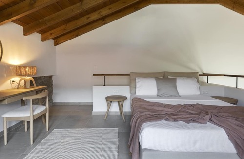 Sourpi Apartment | Lichnos Luxury Maisonette 2