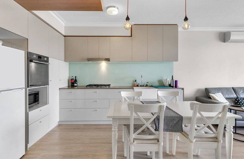 South Brisbane Apartment | Light apartment in amazing central location