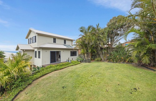 Emerald Beach House | Lighthouse at Emerald Beach – Relax, Reconnect, and Recharge