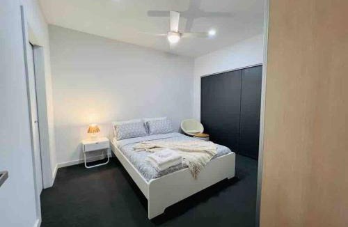Lightsview Apartment | Lightsview 2 BR Apt, Free Parking and WiFi 9 KM from CBD