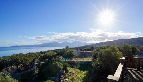 Agios Nikolaos Town House | LIMNI