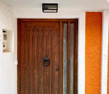 Ioulida Apartment | Lion House II