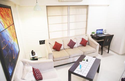 Park Road Apartment | Lite Stays - Vile Parle East