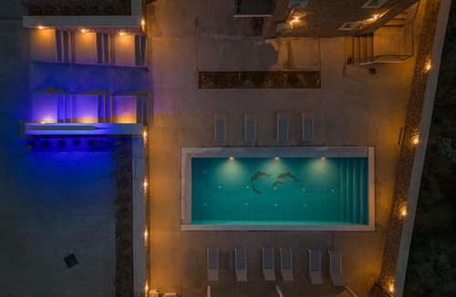 Pylos-Nestoras Hotel | Lithos Suites