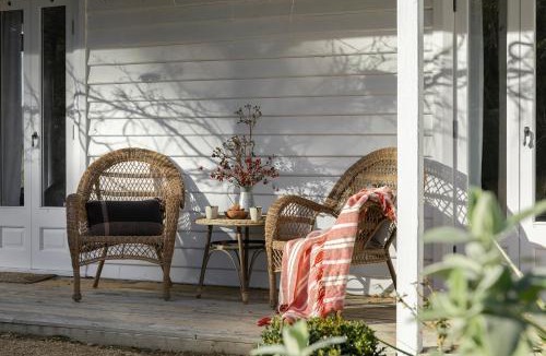 Cygnet House | Little Oak - Place to Relax and Create Memories