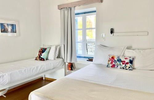 Chrissi Akti Apartment | Little Troll House 1