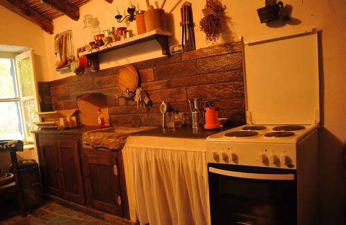 Ikaria House | LIVE ALTERNATIVE LUXURY OF THE AUTHENTICITY ™
