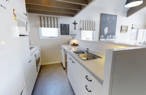 Perisher Valley Apartment | Lodge Chalet 16 - LUXURY APARTMENT WITH SPECTACULAR VIEWS