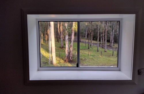 Congo Apartment | Loft on quiet 5 acre bush block. Less than 5 minutes to beaches.