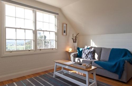 Richmond House | Loft Over The Vines