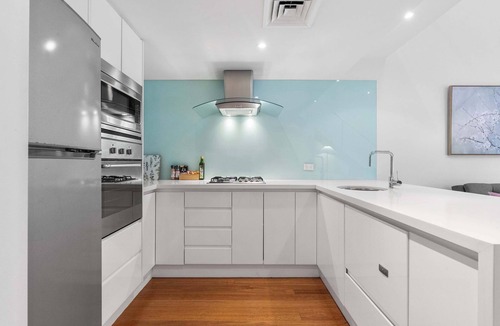 Woolloomooloo Apartment | Loft-Style Waterfront Apartment