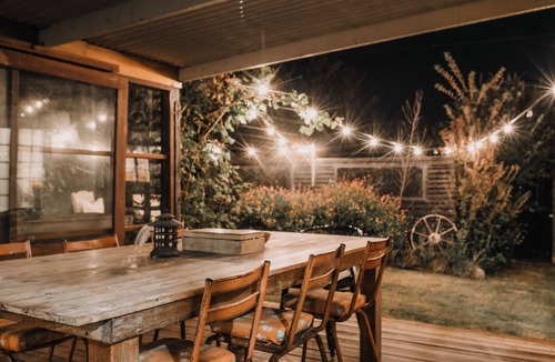 Adaminaby Cottage | Lola Cottage on Baker Street, a soulful Cottage full of charm. Pet Friendly!