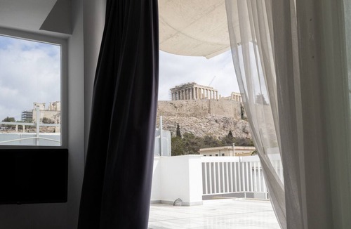 Anafiotika Apartment | Look Out Ancient Athens From A Unique Spot