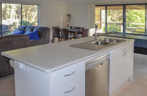 Lake Wangary House | Lord's Retreat is a modern holiday home surrounded by peaceful bushlands